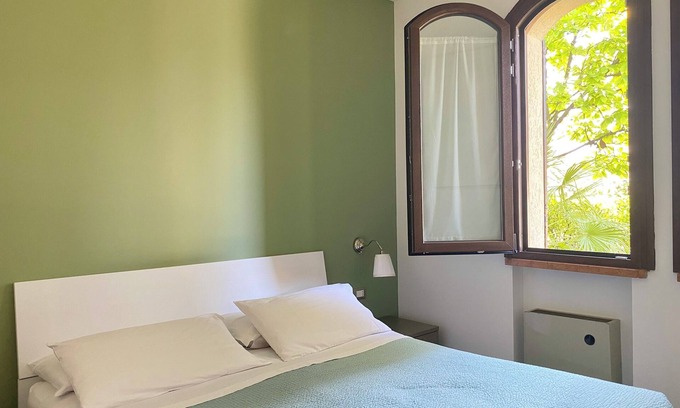 Colombare Apartment | Cozy three-room apartment JOLLY equipped with all comforts, with garden and terrace.