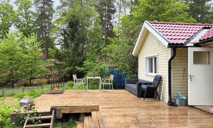 Tyreso O Cabin | Cozy tiny house Retreat in Stockholm archipelago