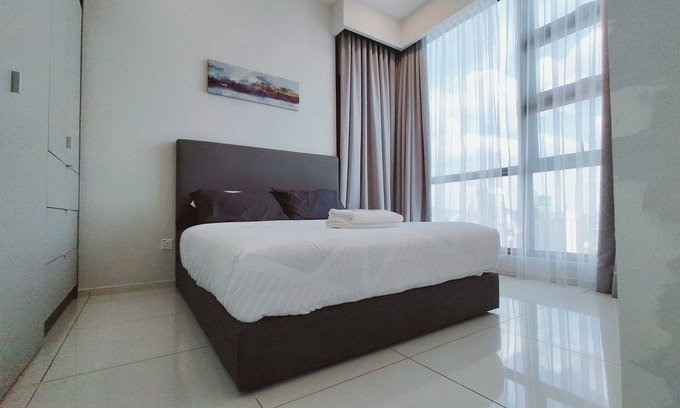 Bukit Bintang Apartment | Cozy top suite Infinity pool 500m MRT/Bkt Bintang