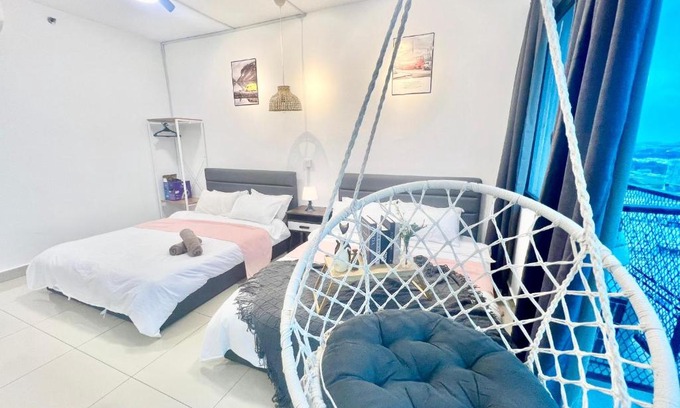 Shah Alam Apartment | Cozy Trefoil 1-5Pax Studio room Setia Alam Convention Center Free Wi-Fi