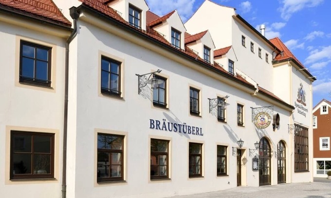 Schierling Apartment | Cozy twin room (18sqm) with single beds and WLAN
