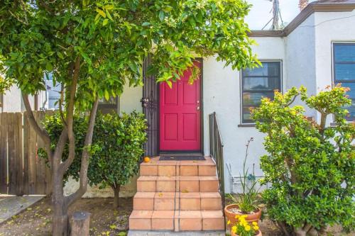 Bankers Hill House | Cozy Urban Cottage