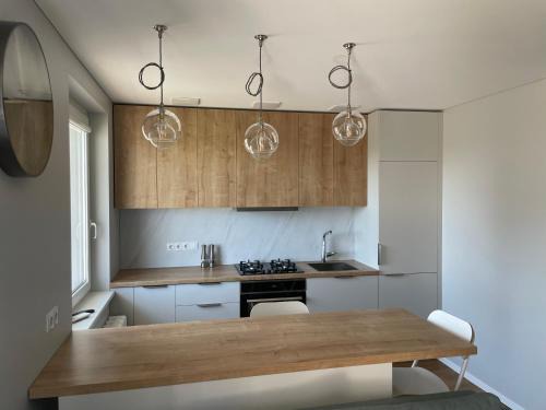 Panevezys Apartment | Cozy Urban Retreat with Self check-in and Netflix