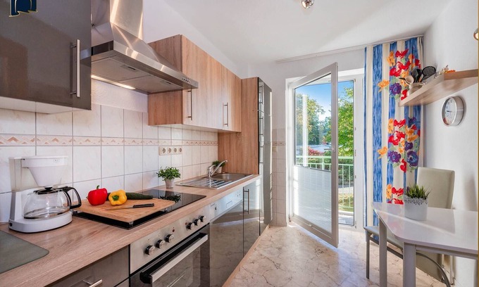 Heringsdorf Apartment | Cozy vacation apartment in Heringsdorf with balcony - only 200 m to the beach