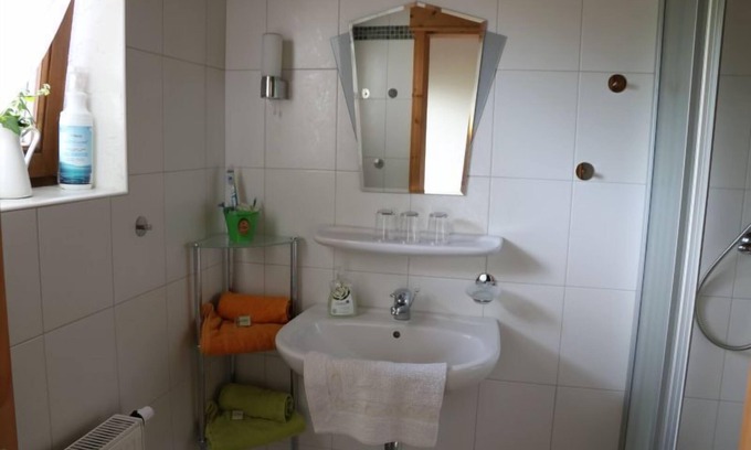 Kollmitzberg Apartment | Cozy vacation apartment Ötscherblick (60 sqm) with separate entrance