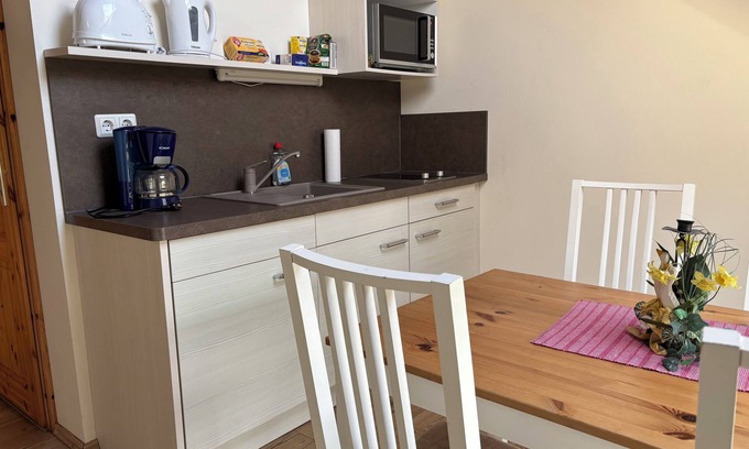 Oberhavel Apartment | Cozy vacation apartment/fitter's room for 1-3 persons near Berlin FeWo 4.