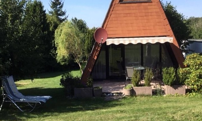 Lichtenberg House | Cozy vacation home with sunny terrace Frankenwald near bathing lake/Smart-TV