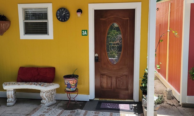 Southtown Villa | Cozy Villa 10 minutes walk to riverwalk, Hemispher park and convenstion center.