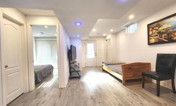 Vaughan Apartment | Cozy Walkout Suite