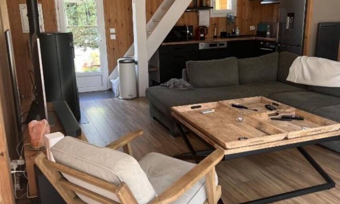 Le Porge Ski Chalet | Cozy-warm chalet by the sea with a great location. Switch off, feel good.