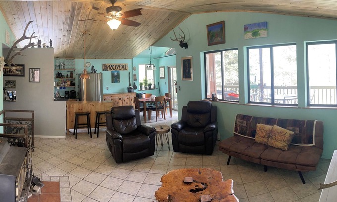Jemez Springs Cabin | Cozy Weekend Getaway! Enjoy many things in the surrounding area!nn