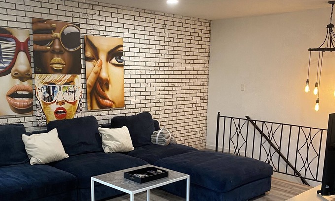 Cape Girardeau House | Cozy Westend 4 queen beds, clean, quiet with a walk out basement