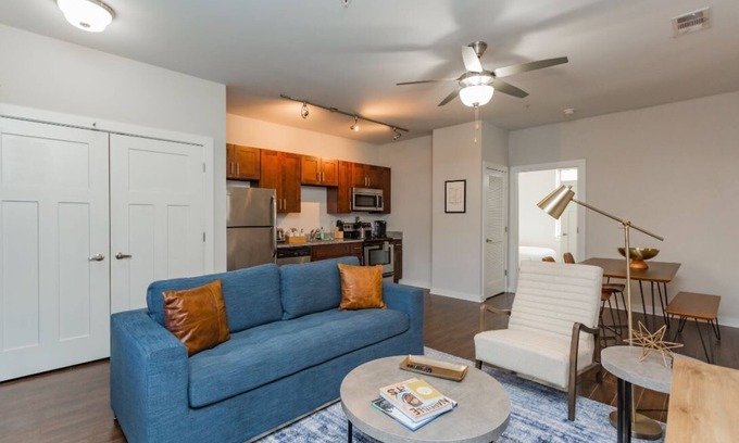 Music Row Apartment | CozySuites MusicRow Alluring 1BR with free parking! 28