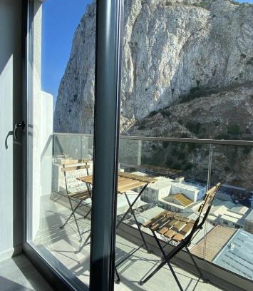 Gibraltar Apartment | CP High floor luxury studio