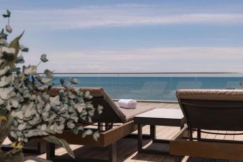 Laganas Bed & Breakfast | CP Seafront Suites