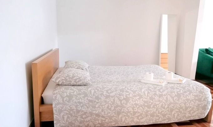 Coimbra Cabin | CQ4 | Large Room with Double Bed, Balcony, Sofa & Workspace