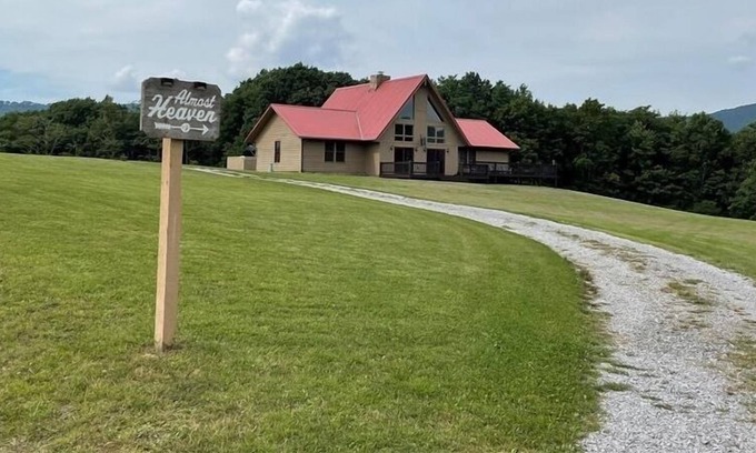 Dryfork House | CR09-Extraordinary View, Private Log Home!