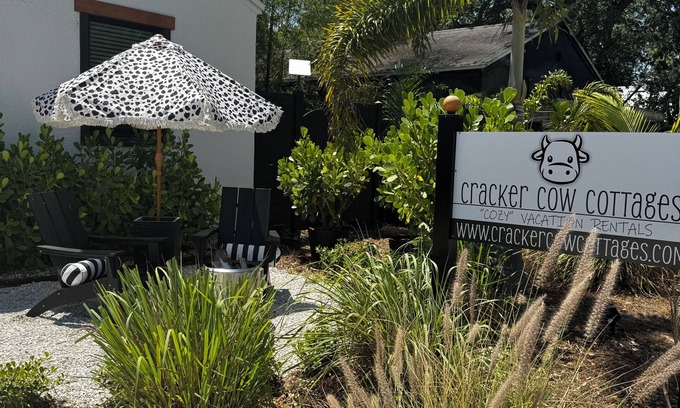 Fort Myers River District House | Cracker Cow Cottages A, Downtown Ft. Myers: Walk to Best Eats and Shops!
