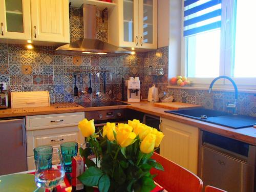 Warszawskie Apartment | Cracovia Panorama East Apartment Vermelo