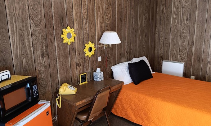 Springfield Hotel | Crawford Motel