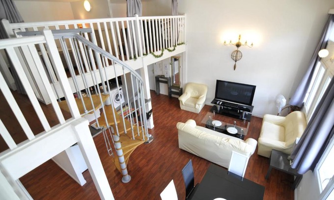 Saint-Cyr-l'Ecole Apartment | Creativ Appart