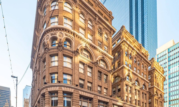 Downtown Dallas Apartment | Creative luxury loft in the heart of Downtown Dallas!