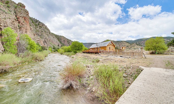 Panguitch Cabin | Creekside Cabin w/Deck & Views in Panguitch!