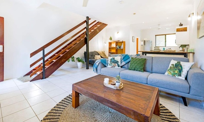 Fannie Bay Apartment | Crescent Cove A Tranquil Fannie Bay Poolside Stay
