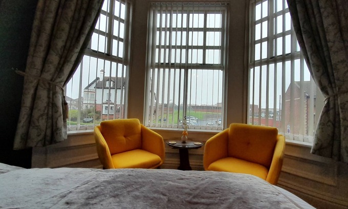 West Cliff Bed & Breakfast | Crescent Lodge Guest House