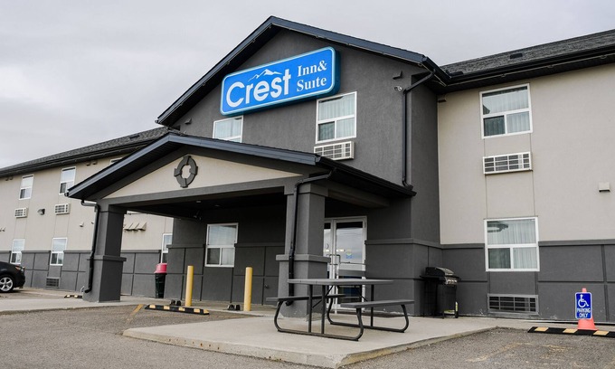 Kindersley Hotel | Crest Inn and suite