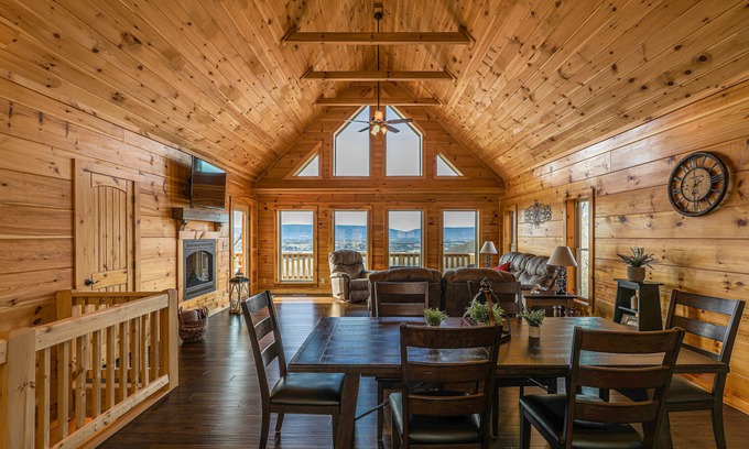 Stanley Cabin | Cresta Blava in Beautiful Shenandoah Woods