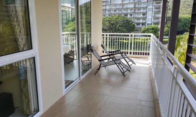 Nasugbu Apartment | Creys Condo 2 at Pico de Loro Cove