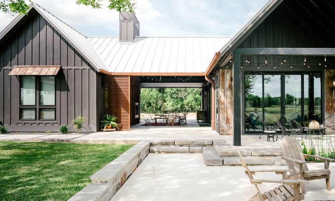 Carmine House | Cricket Farms - 5 Min. To Round Top! ❤️