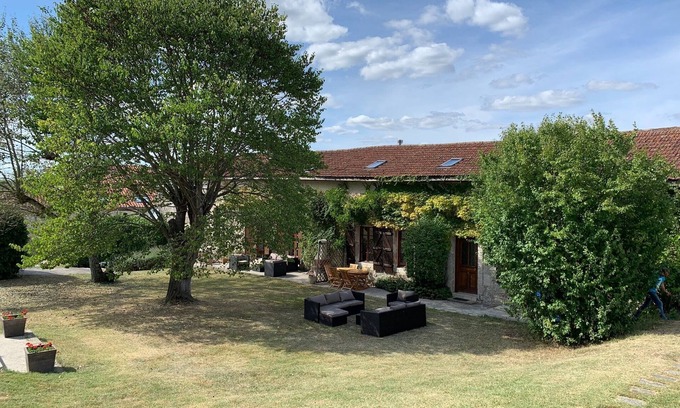 Dolmayrac House | Crillon Sleeps 8 with shared 12m x 6m swimming pool