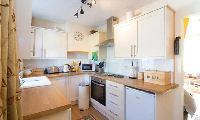 Cairnbaan Cottage | Crinan Canal Cottages, Cairnbaan, Lochgilphead, Argyll