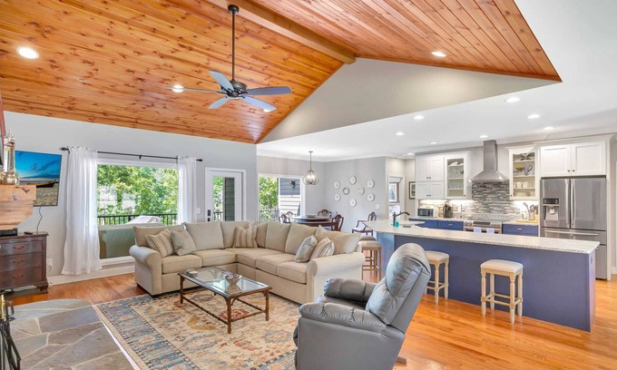 Saxony Forest House | Crooked Trace Getaway