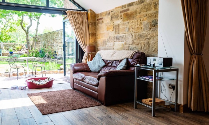 Warkworth Cottage | CROSS HOUSE STUDIO Dog Friendly Stone Barn Conversion in the Heart of Warkworth