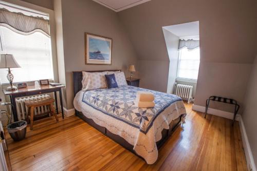 Newport Bed & Breakfast | Crow's Nest Newport