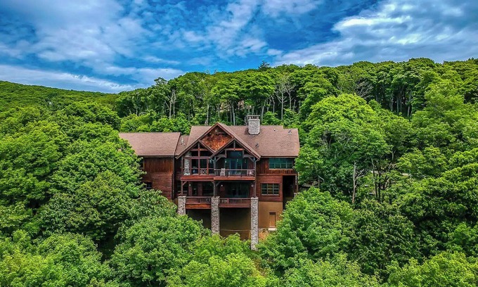 West Jefferson Cabin | Crown Jewel - Mountain Magic: October in the Carolinas