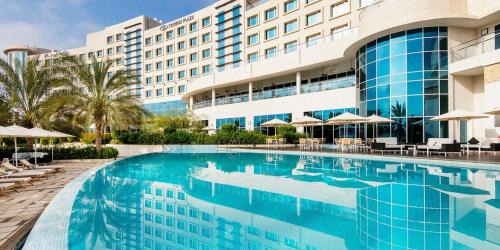Muscat Hotel | Crowne Plaza Muscat OCEC by IHG