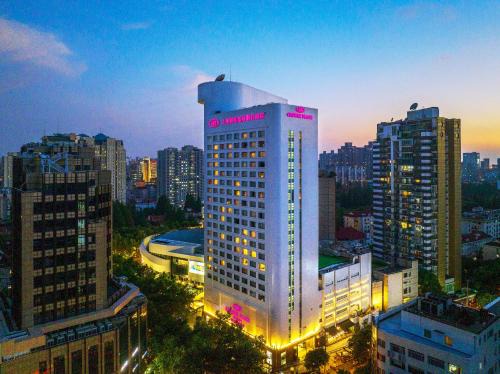 Xuhui Hotel | Crowne Plaza Shanghai by IHG