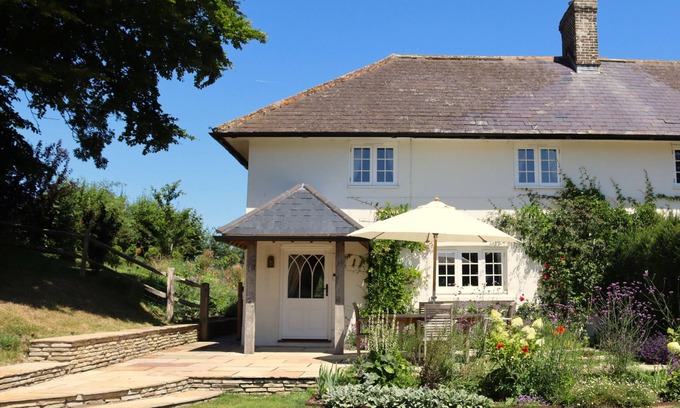 Cheselbourne House | Crumpet Cottage - sleeps 4 guests in 2 bedrooms