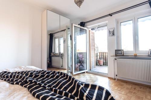 Ost House | cruwzo I Holiday Home with Balcony, Garden and Terrace