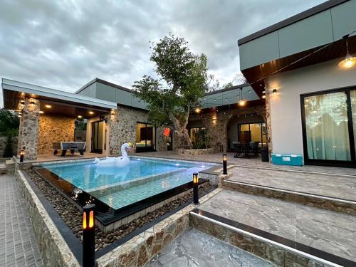 Huai Yai Villa | Crystal Bay Pool Villa Pattaya