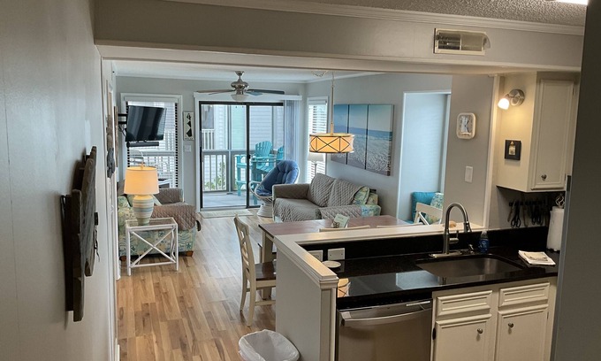 Atlantic Beach Condo | Crystal Coast Atlantic Beach. Oceanfront with private beach access