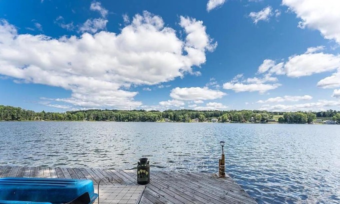 Hart House | Crystal Lake Cottage