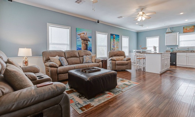 Crystal Beach House | Crystal Moon - a 2 bedroom, 2 bath home that sleeps 8.