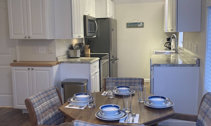 Beulah Apartment | Crystal View Treetops