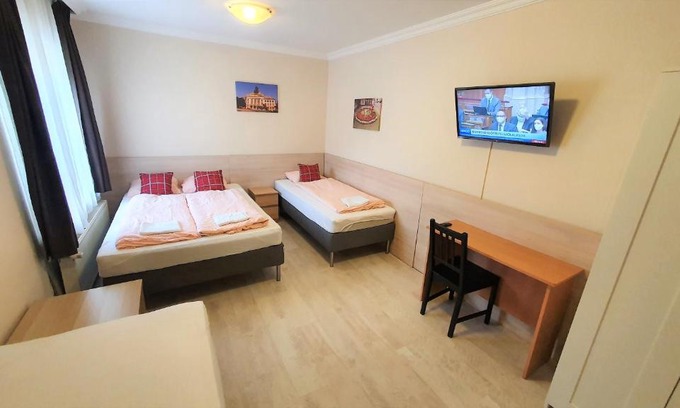 Kecskemet Apartment | Csalogány Apartman