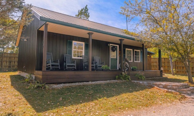 Laurelville Cabin | Cuddle Bug Cabin in Hocking Hills